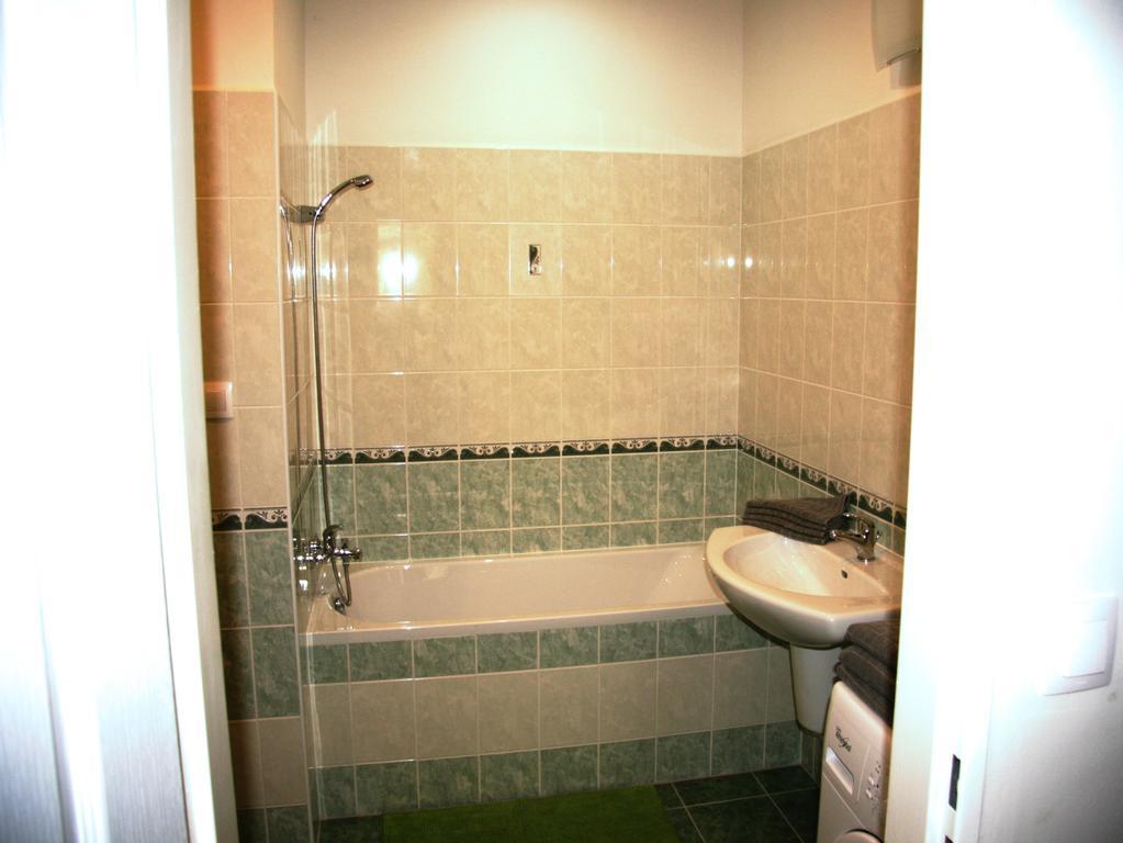 Apartman Raisova 1180 Karlsbad Exterior foto